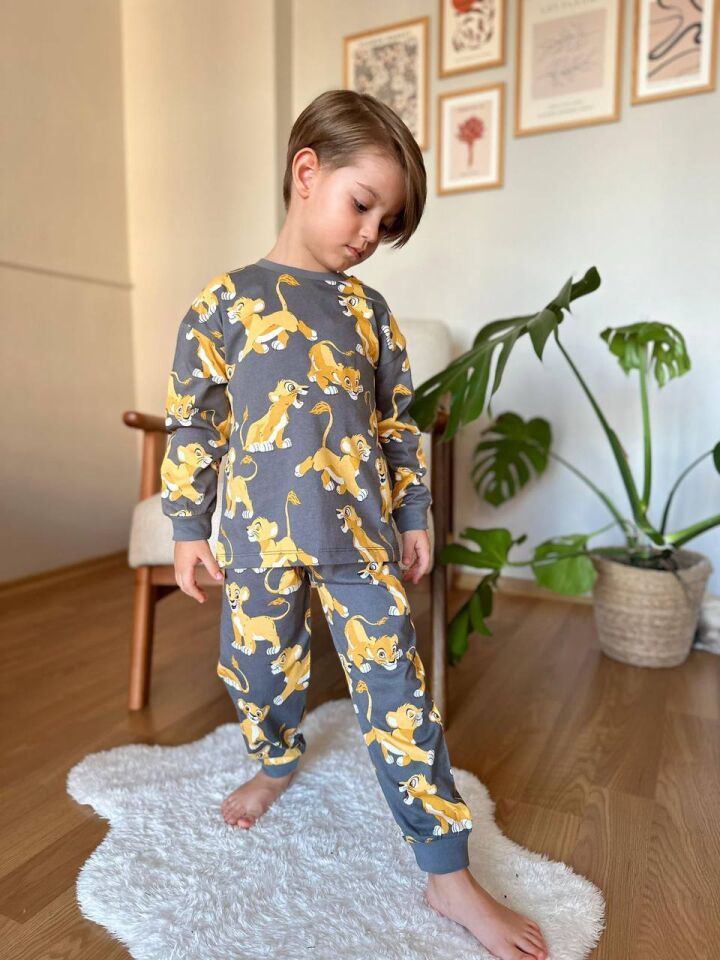 SİMBA DESENLİ Erkek Pijama Takımı