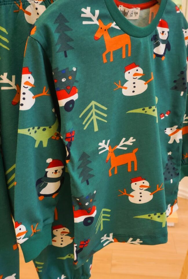 Yılbaşı Temalı %100 Pamuk Unisex Çocuk Pijama Takımı